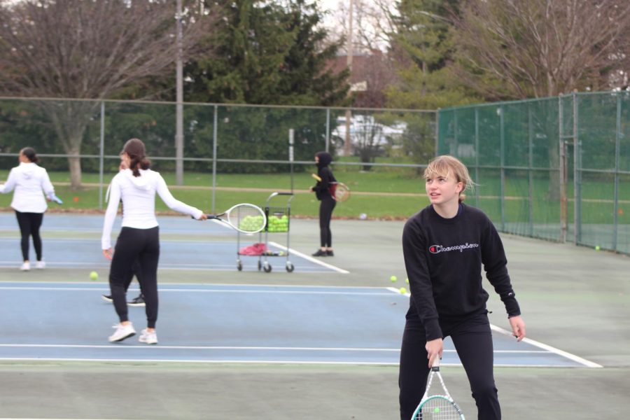 Ellie+Anderson+playing+tennis