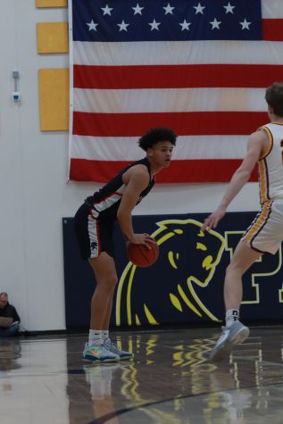 Boys Basketball continues hot streak following their wins at Districts and Regionals